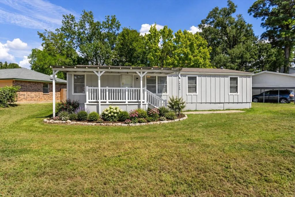 14260 Shadow Bay Drive, Willis