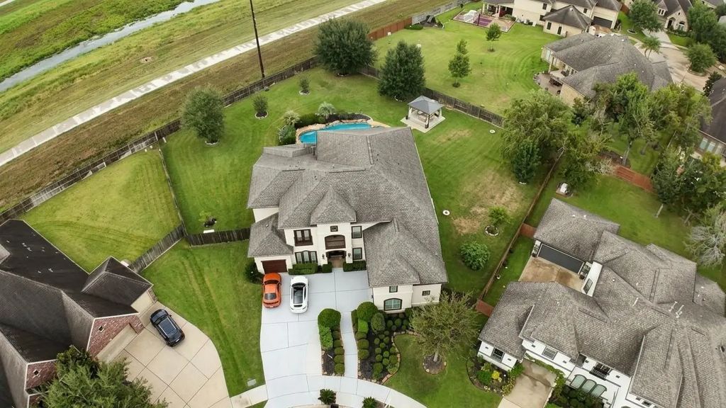 6907 Diamondleaf Court, Missouri City