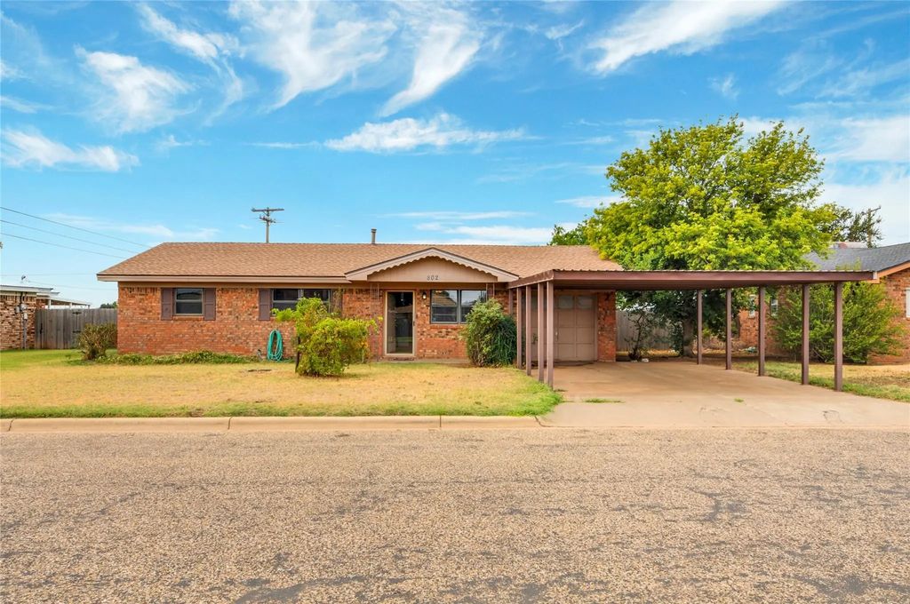 802 Ridgelea Drive, Bovina