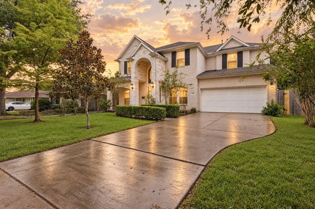 3302 Rochdale Street, Houston