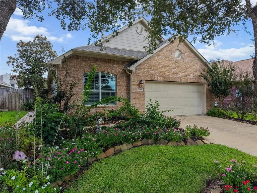 1209 Modena Drive, Pearland