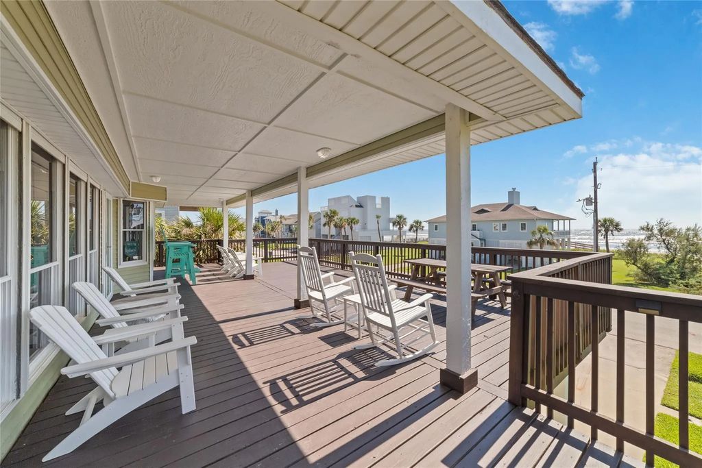 18506 E De Vaca, Galveston