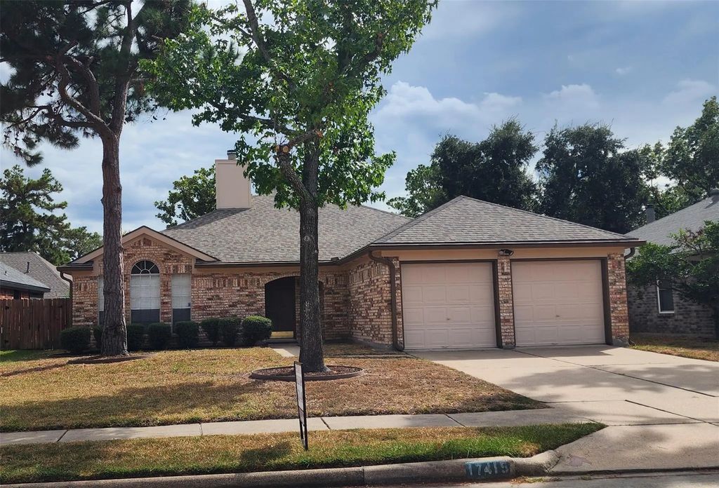 17415 Chamberlain Drive, Houston