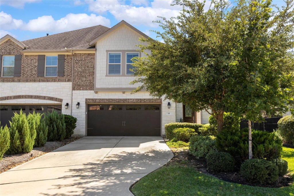 10 Heirloom Garden Place, The Woodlands