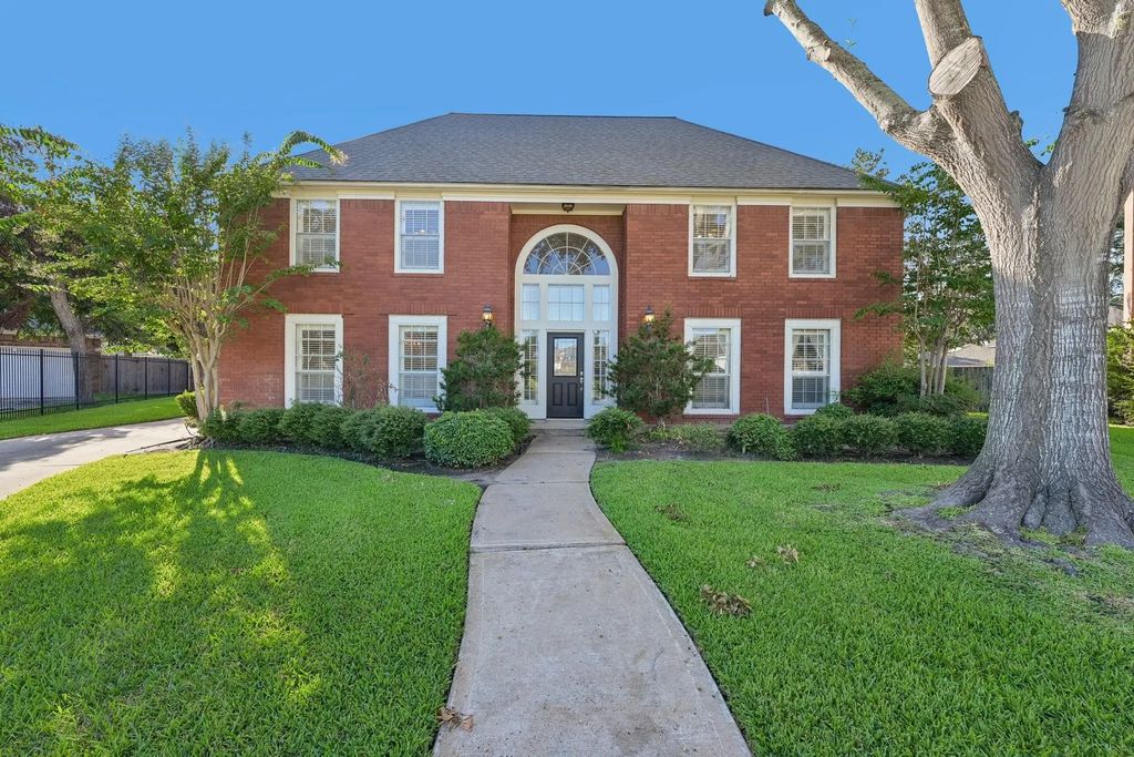 15 Sterling Street, Sugar Land