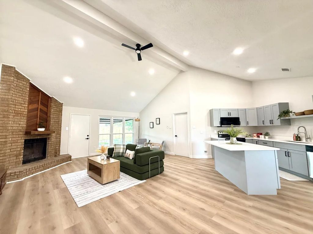 219 Shenandoah Drive, Richmond