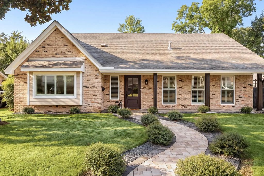 10831 Britoak Lane, Houston