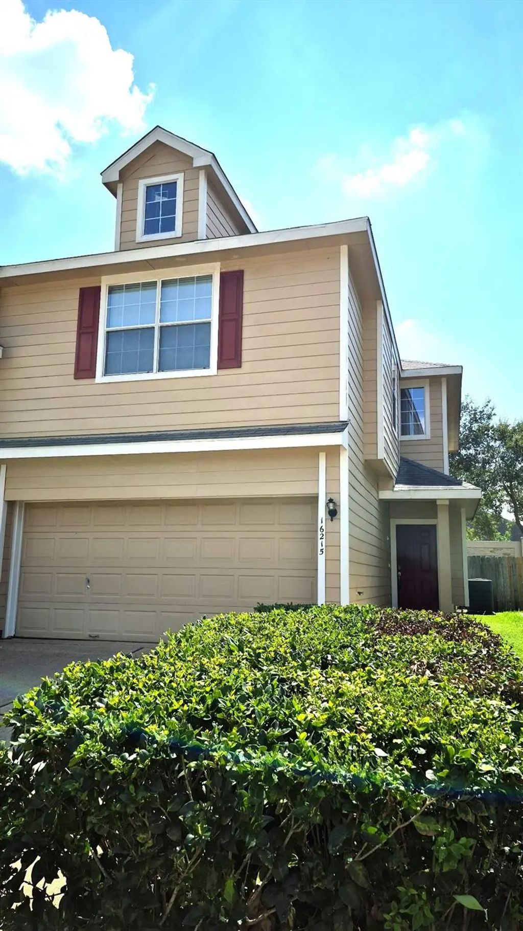 16215 Sandy Path, Houston