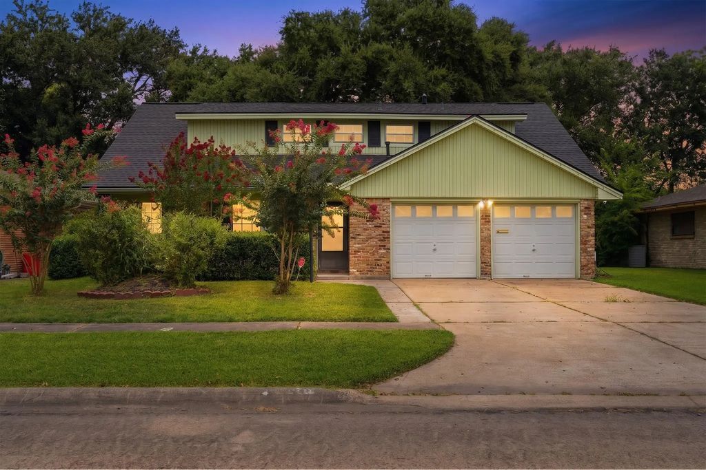 2216 Peach Lane, Pasadena
