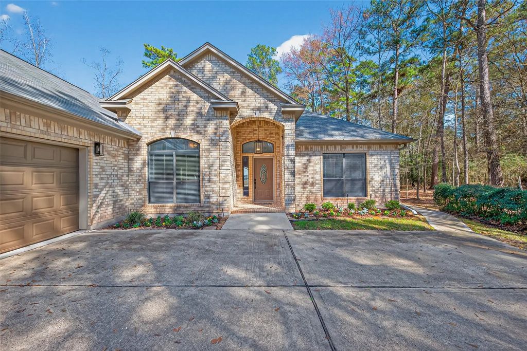 5030 Highland Pass, Montgomery