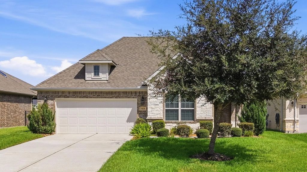 5638 Fountain Villas Way, Conroe