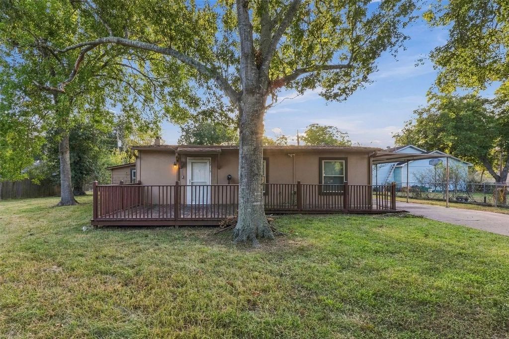 1715 Brazos Street, Rosenberg