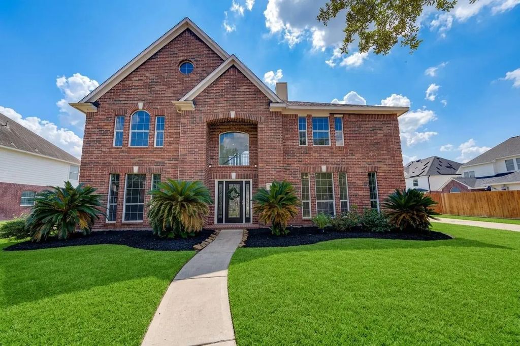 20315 Lakeland Falls Drive, Cypress