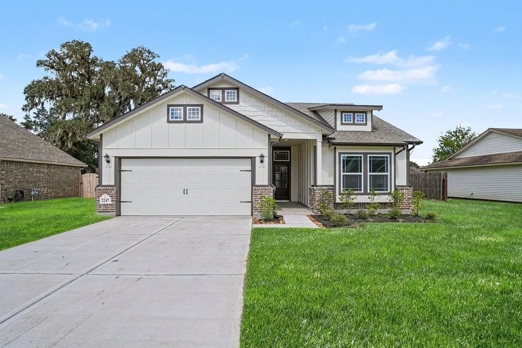 2247 Riveroaks Drive, West Columbia