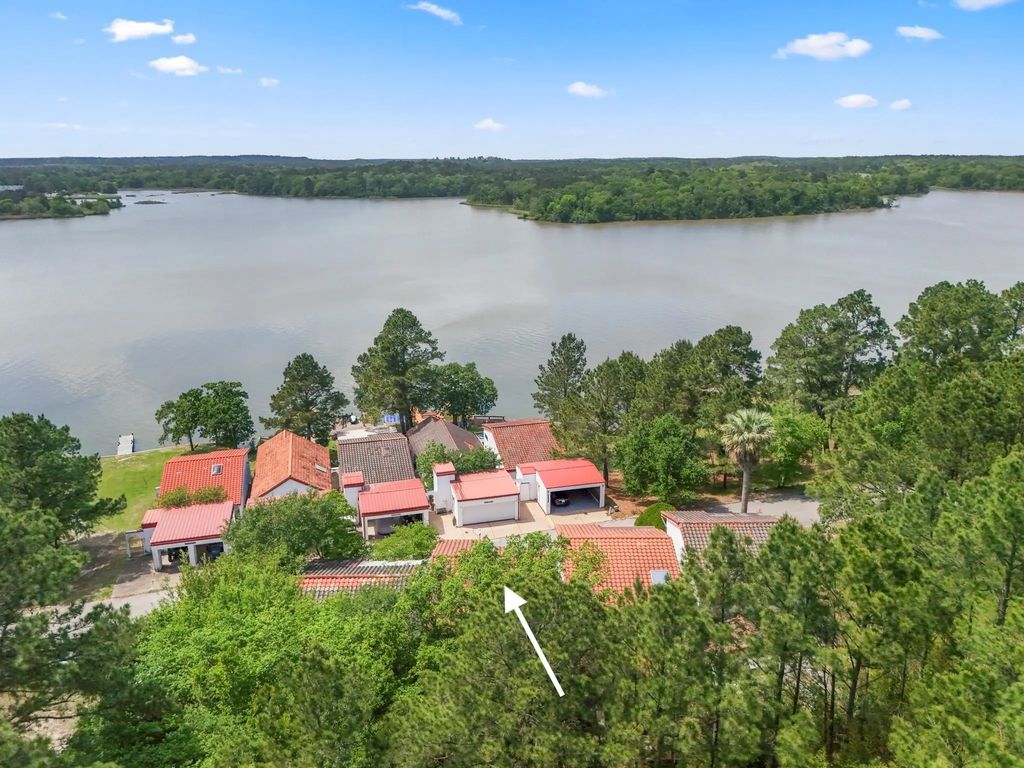 22547 Bayview Circle, Huntsville