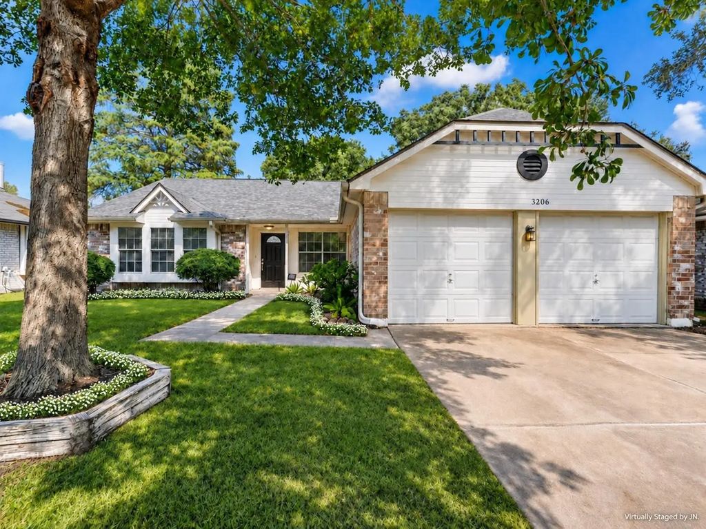 3206 Lindenfield Drive, Katy