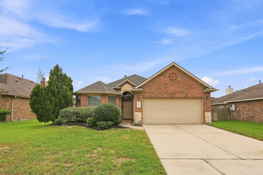 506 Carson Ridge Drive, Spring