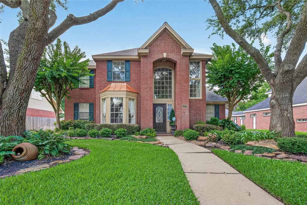 5807 Pendelton Place Drive, Sugar Land