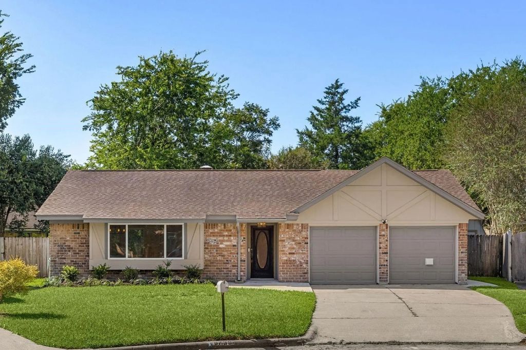 9739 Philmont Drive, Houston
