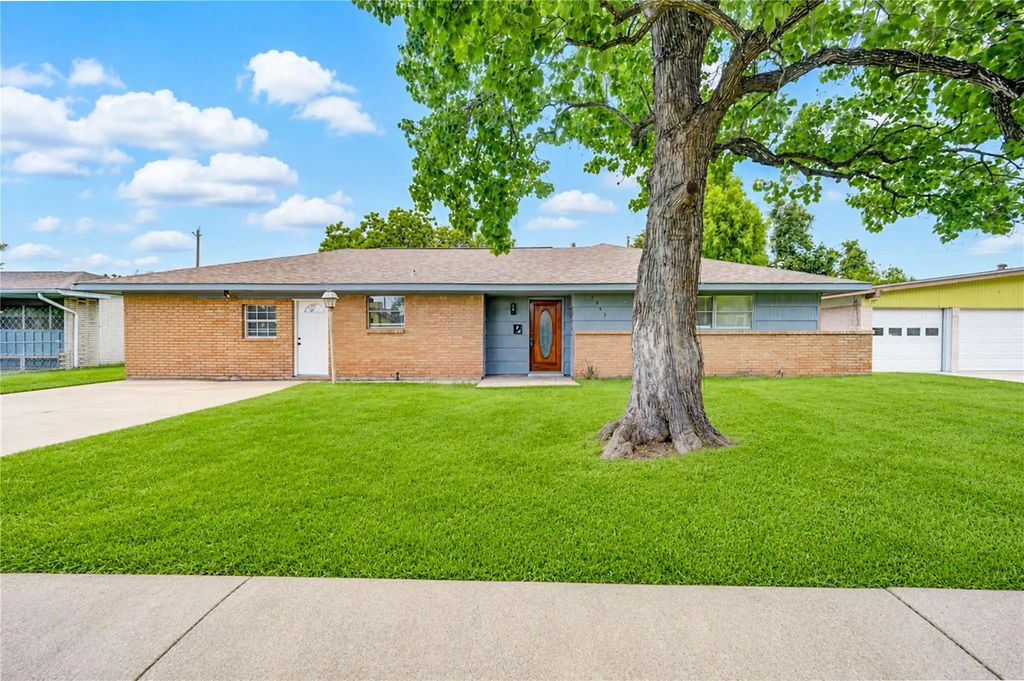 7543 Wilmerdean Street, Houston