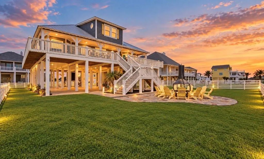 2344 Trinidad Drive, Port Bolivar