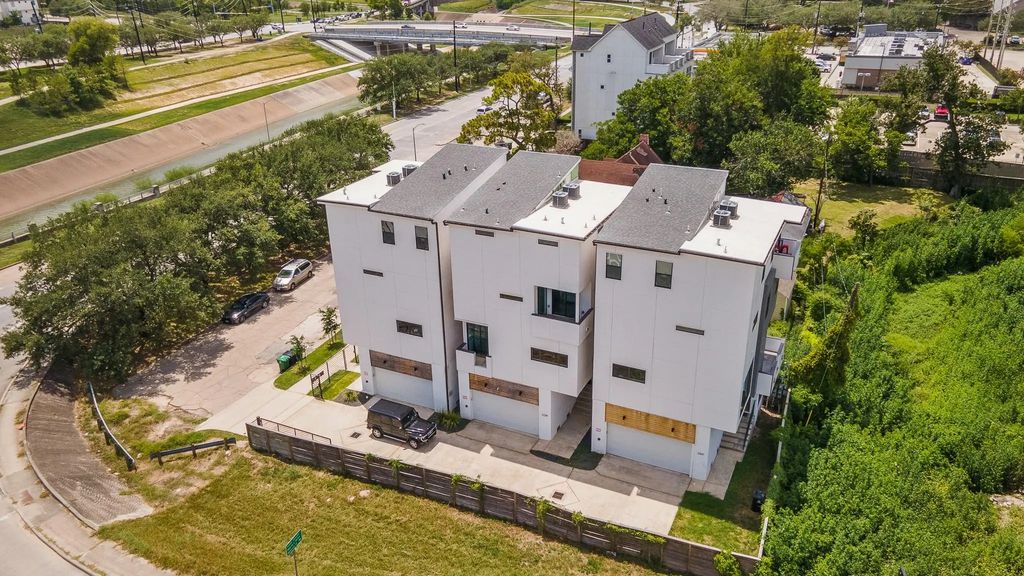 2239 N Macgregor Way, Houston
