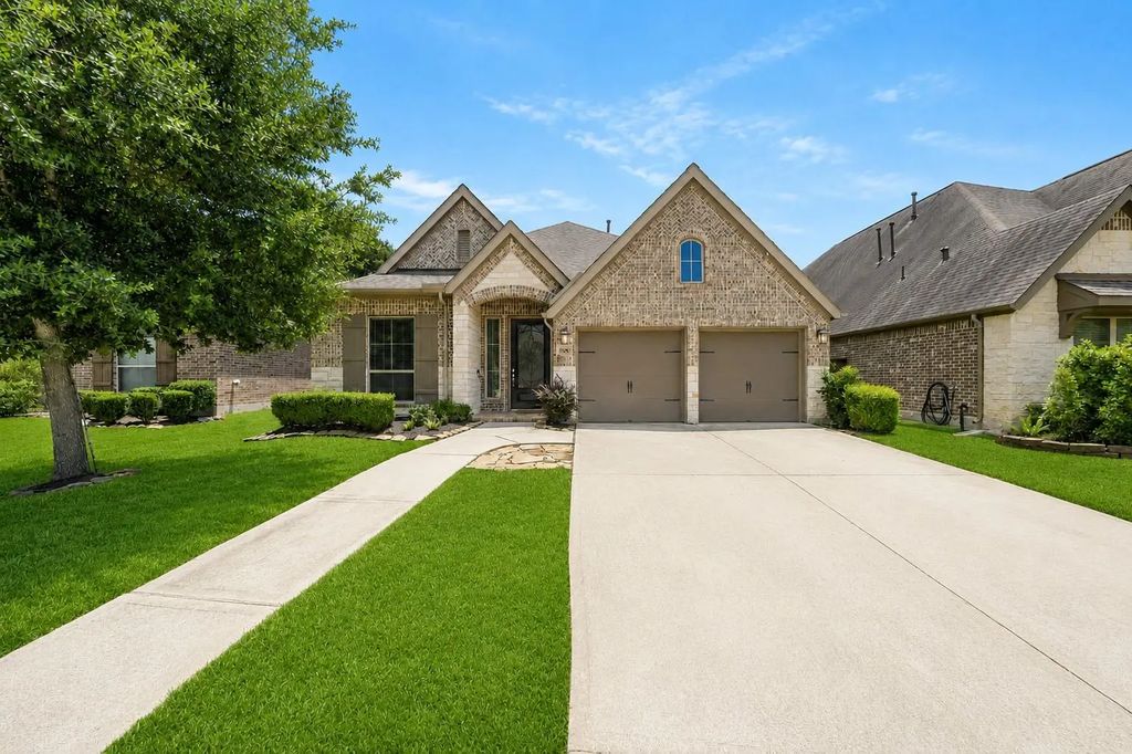 16818 Headwaters Forest Drive, Humble