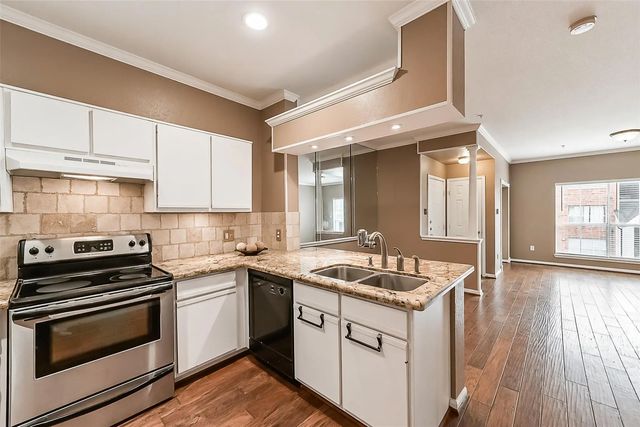 1330 Old Spanish Trail 2204, Houston