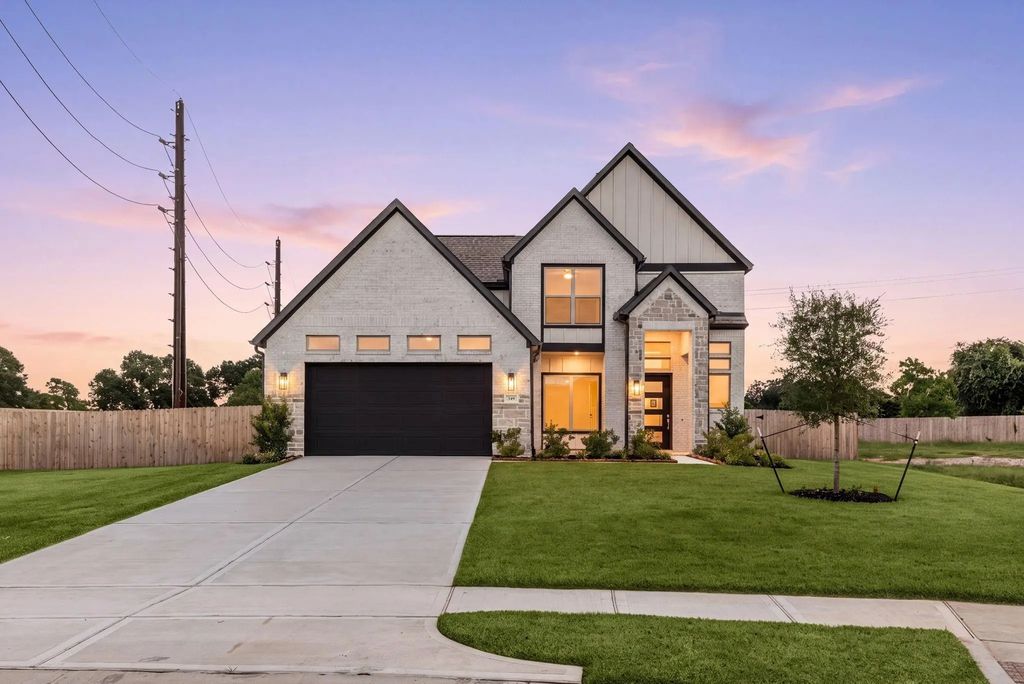 349 Covey Lane, Sealy