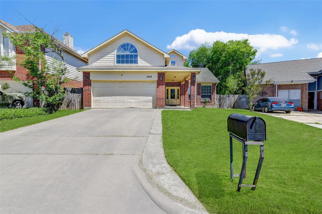 2919 Crest Park Drive, Houston