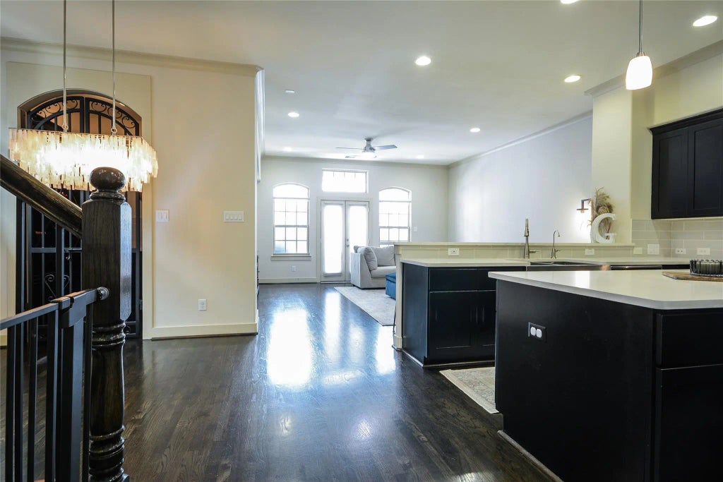 4243 Dickson Street, Houston