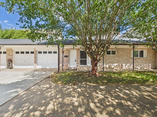5627 Winsome Lane, Houston