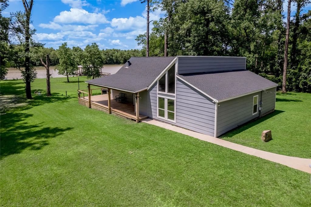 172 Lake Drive, Trinity