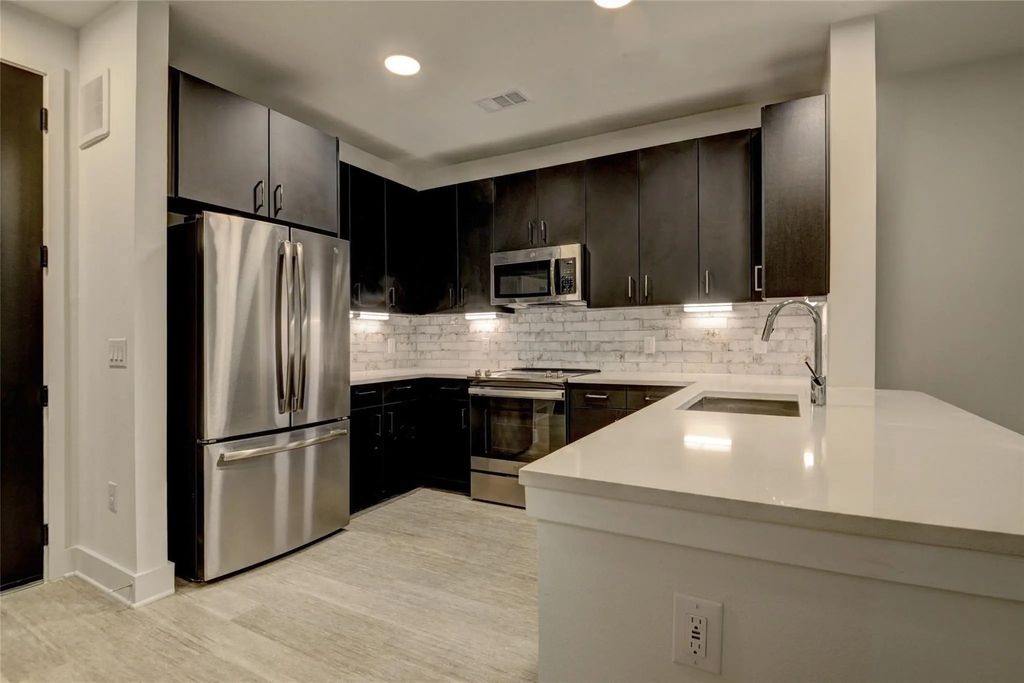 6400 Washington Street Avenue 709, Houston