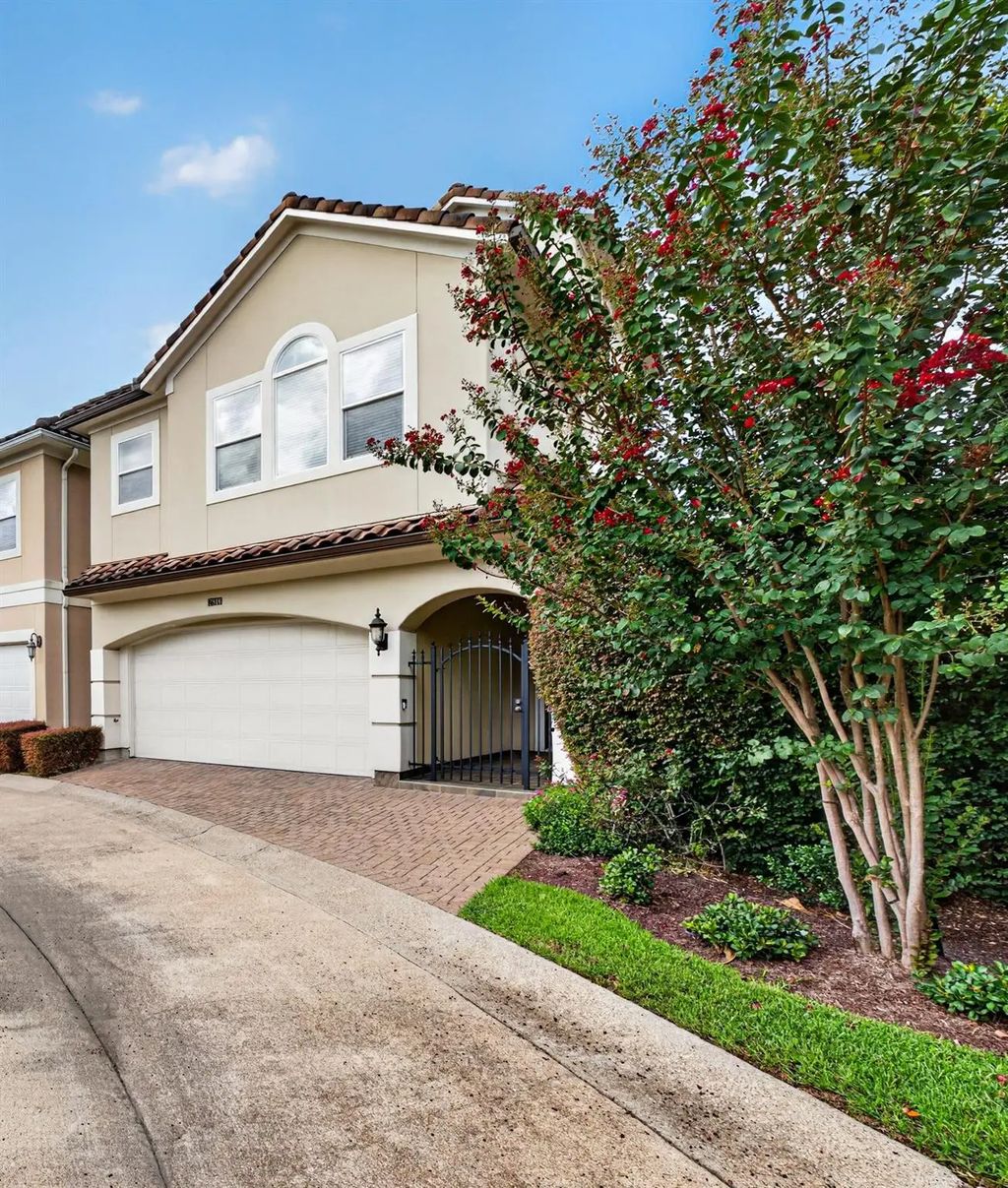 2816 Mcculloch Circle, Houston