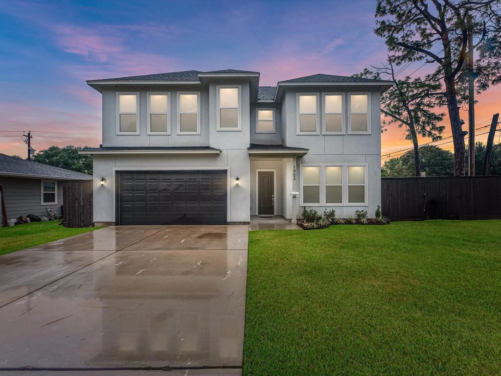 1902 Stillwood Drive, Hockley