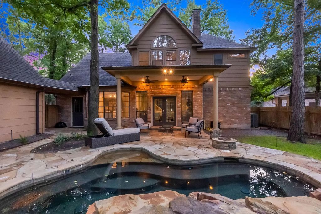 122 E Placid Hill Circle, The Woodlands