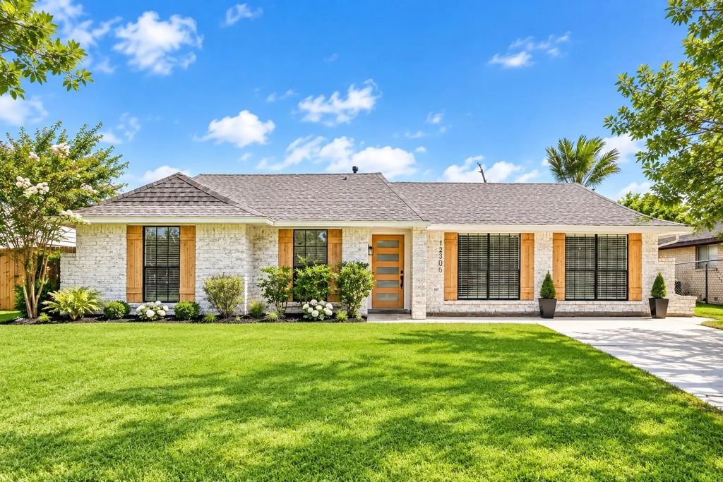 12306 Barbizon Drive, Houston