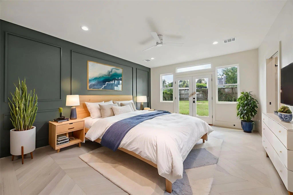 3709 Brookwoods Drive, Houston