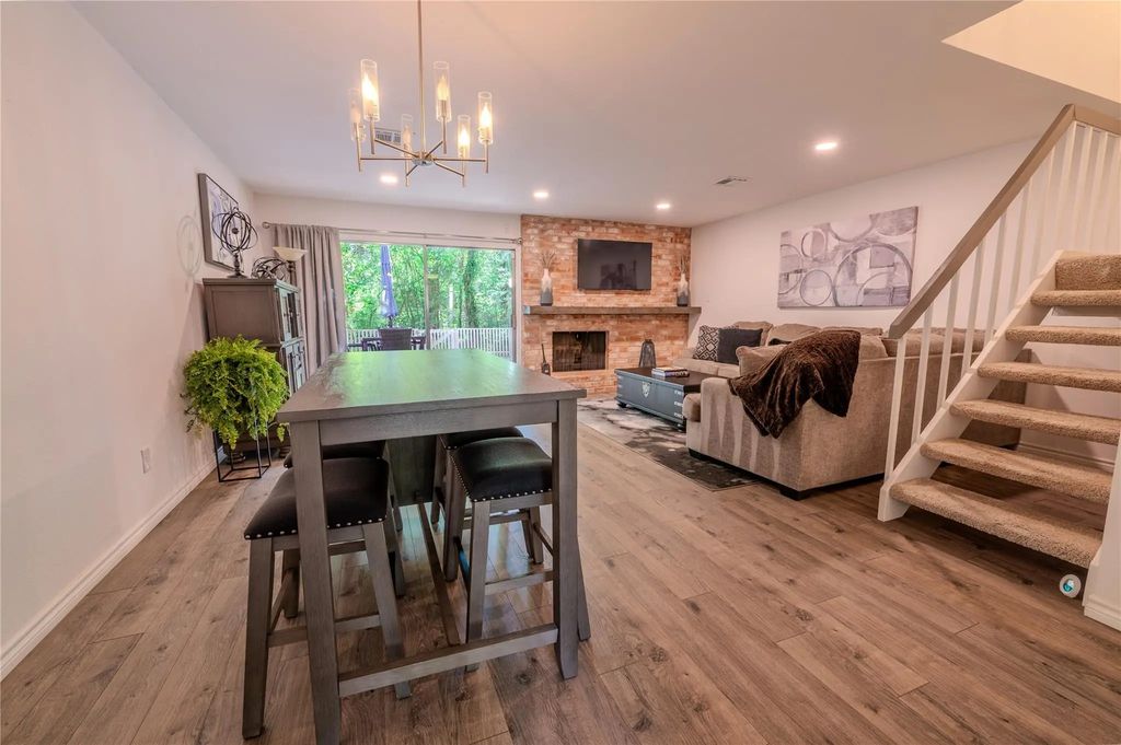 2306 W Settlers Way, The Woodlands