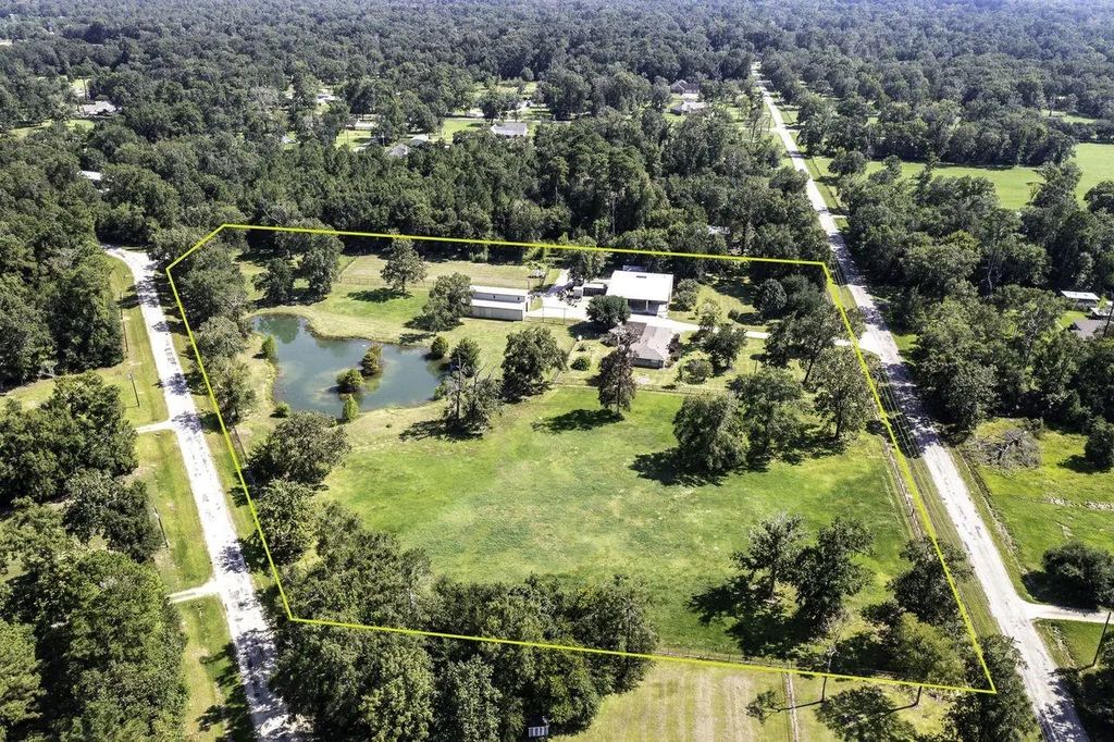 237 County Road 6510, Dayton