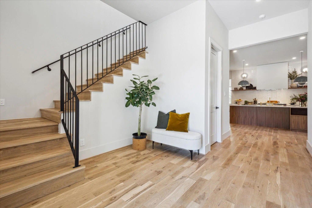 519 Milwaukee Street, Houston