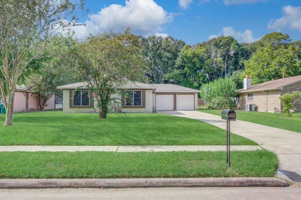 947 W Bertrand Street, Houston