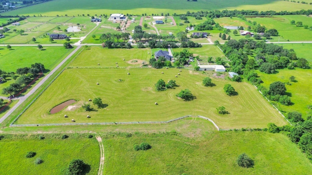 15421 Totis Road, Hockley