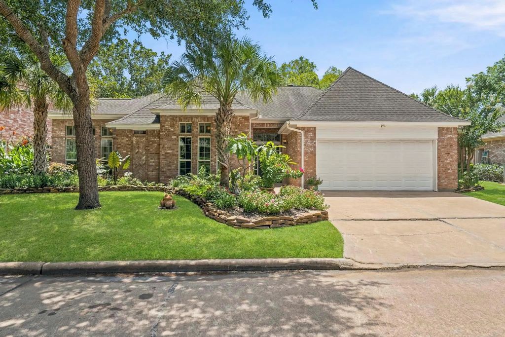 4610 Lake Village Drive, Fulshear