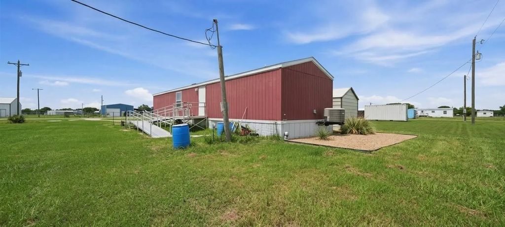 1006 W Toledo Street, Seadrift