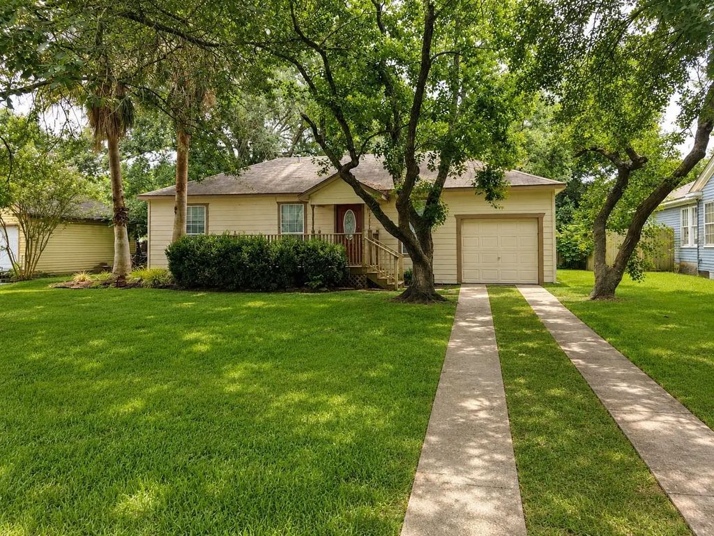 1211 17th Avenue N, Texas City