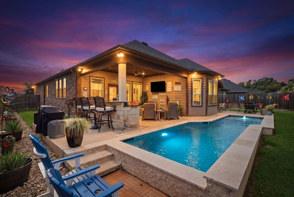 446 Westlake Landing, Conroe