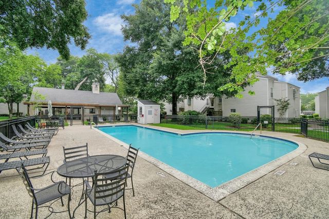 9809 Richmond Avenue C13, Houston