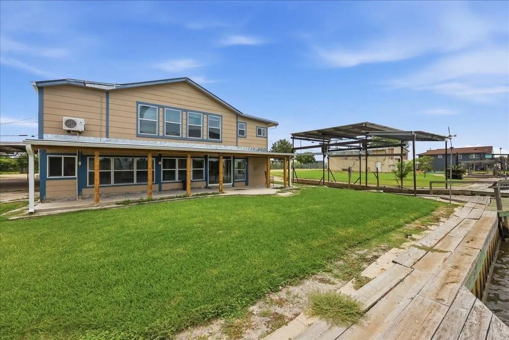 6743 Rainbow Lane, Port Arthur